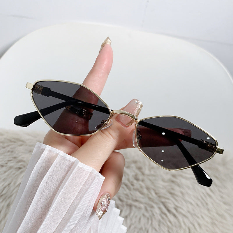 Batang Kalye Rhombus Cat Eye Sunglasses